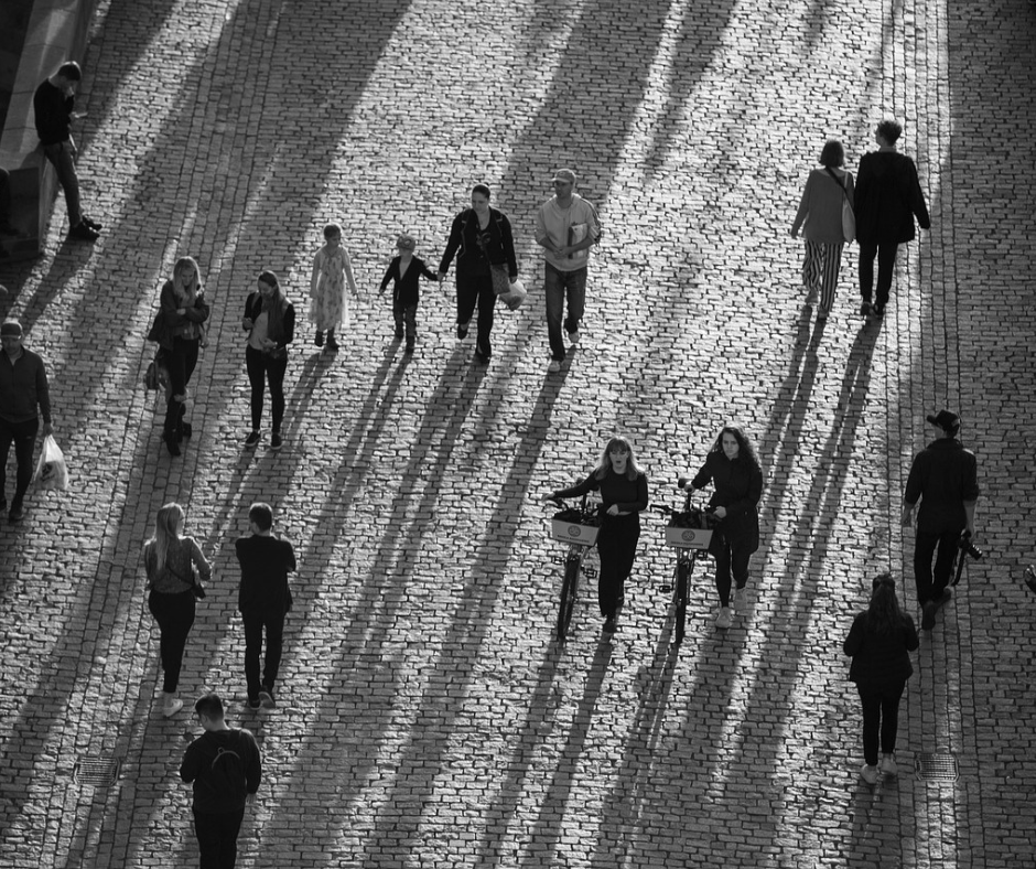אנשים ברחוב