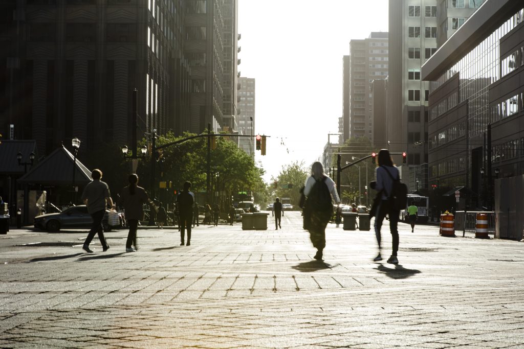 הולכי רגל בעיר